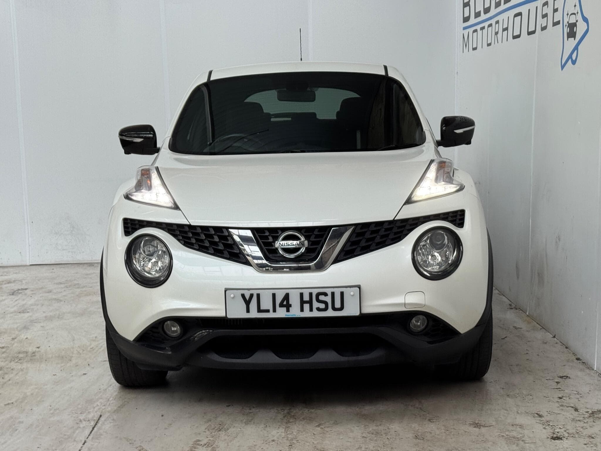 2014 Nissan Juke - Image 2