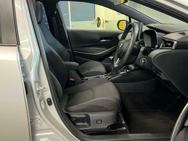 2019 Toyota Corolla - Thumbnail 27