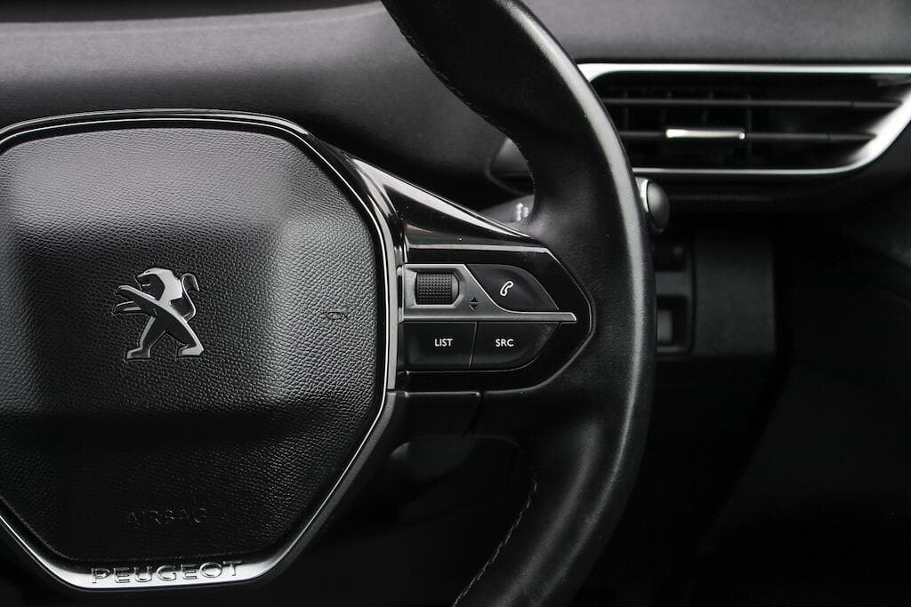 2020 Peugeot 3008 - Thumbnail 26
