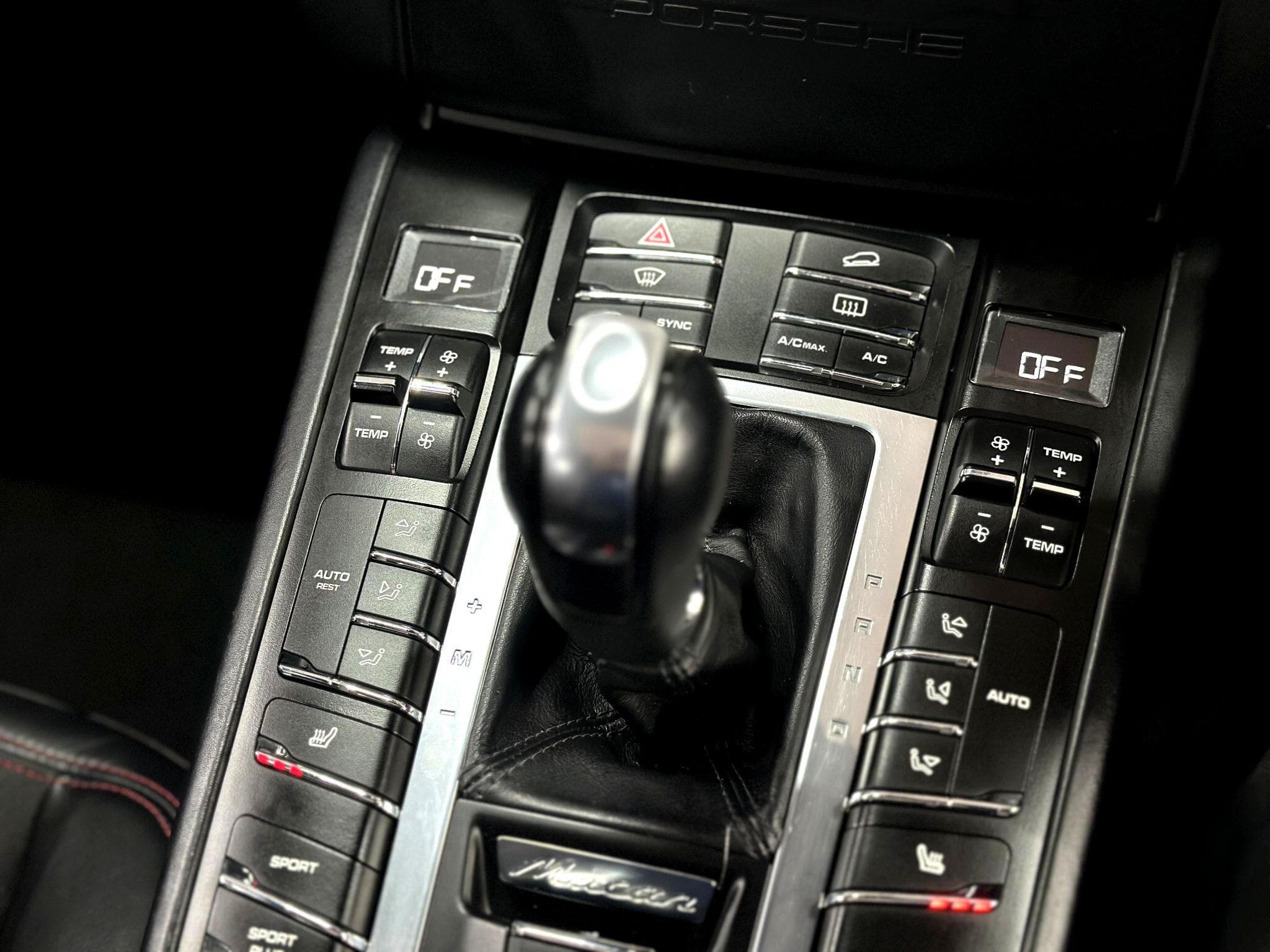 2016 Porsche Macan - Thumbnail 30