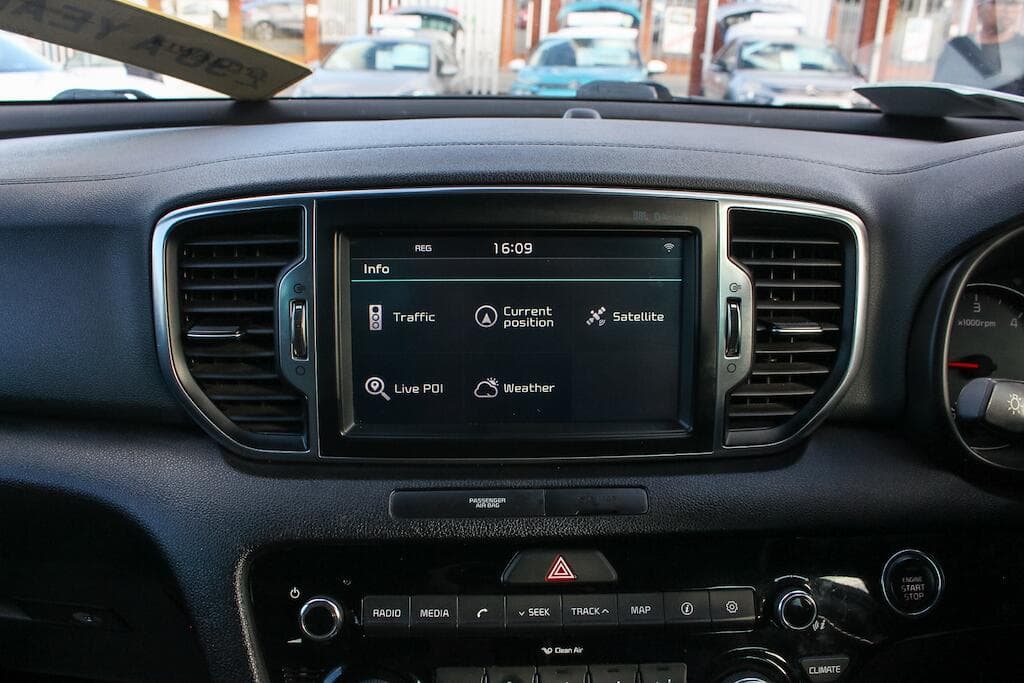 2016 Kia Sportage - Thumbnail 38