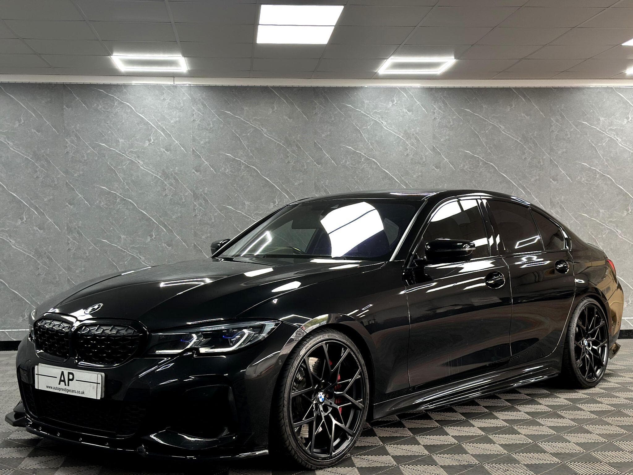 2019 BMW 3 Series - Thumbnail 9
