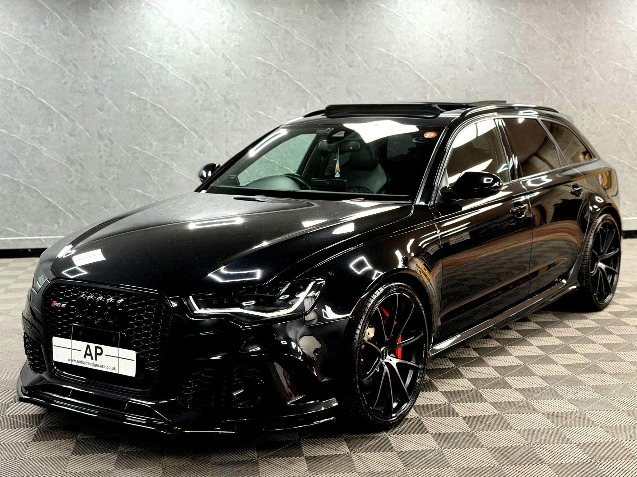 2016 Audi RS6 Avant - Thumbnail 15