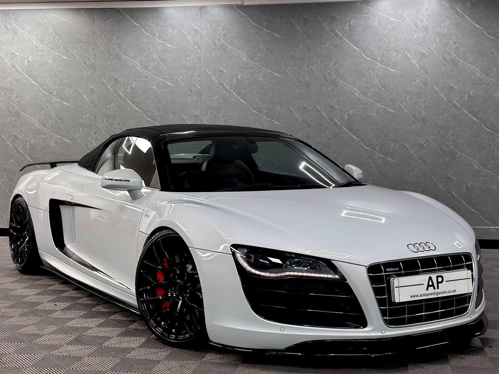 2010 Audi R8 - Thumbnail 6