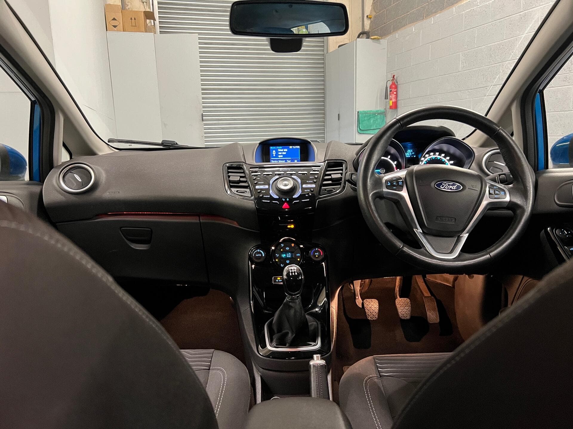 2014 Ford Fiesta - Thumbnail 45