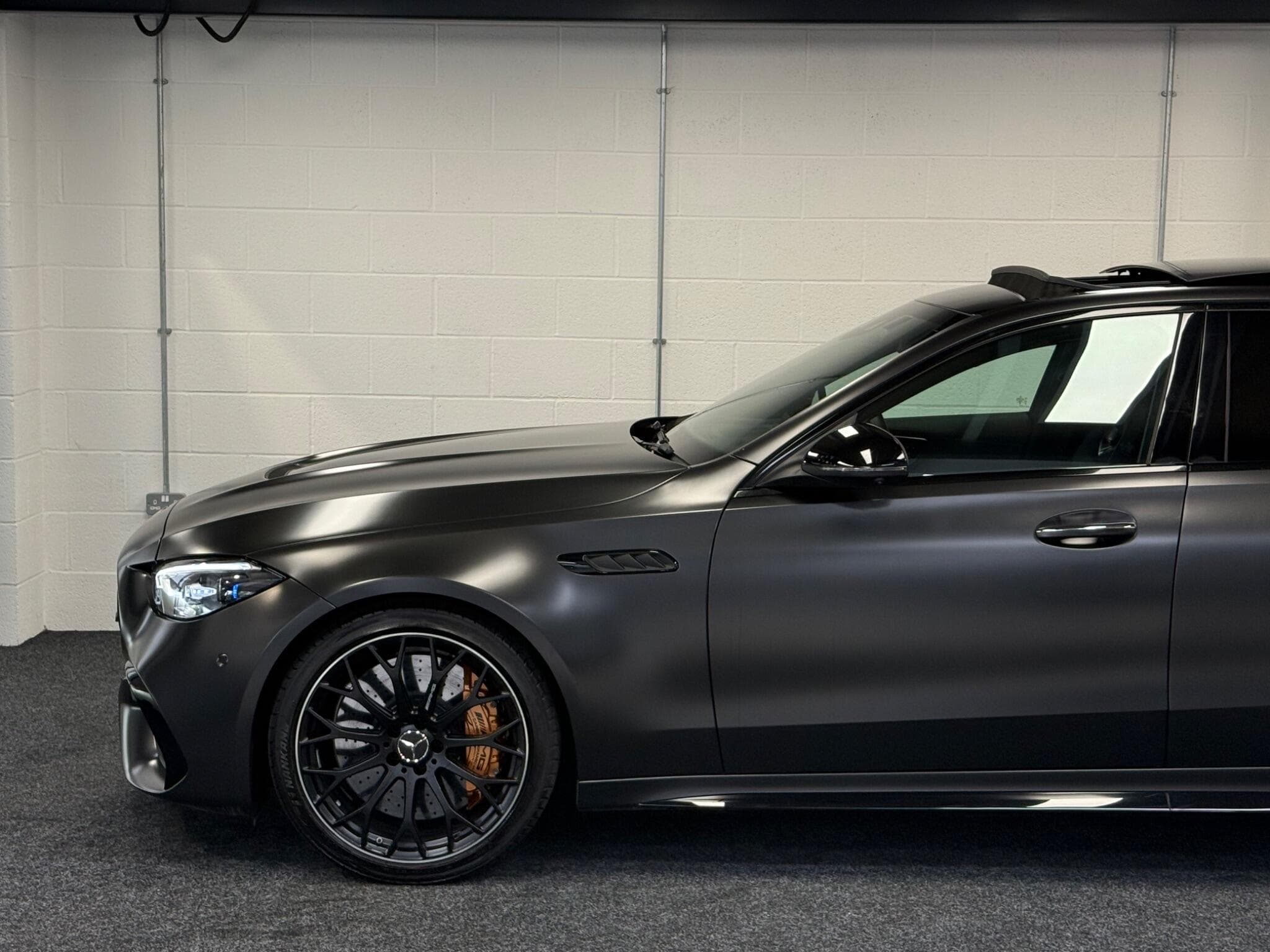 2025 Mercedes-Benz C Class - Thumbnail 9