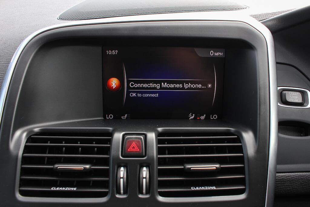 2017 Volvo XC60 - Thumbnail 35