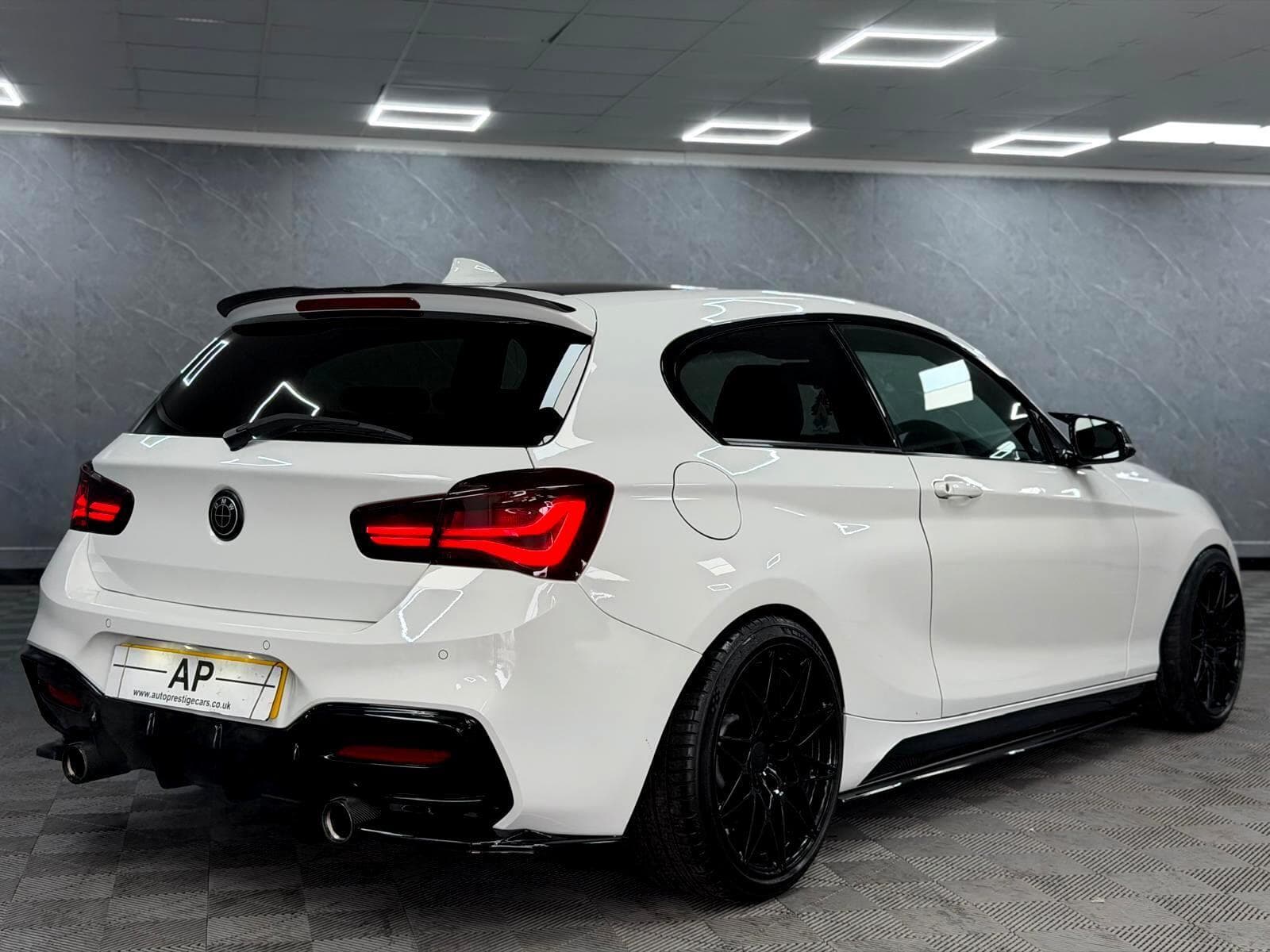 2018 BMW 1 Series - Thumbnail 28