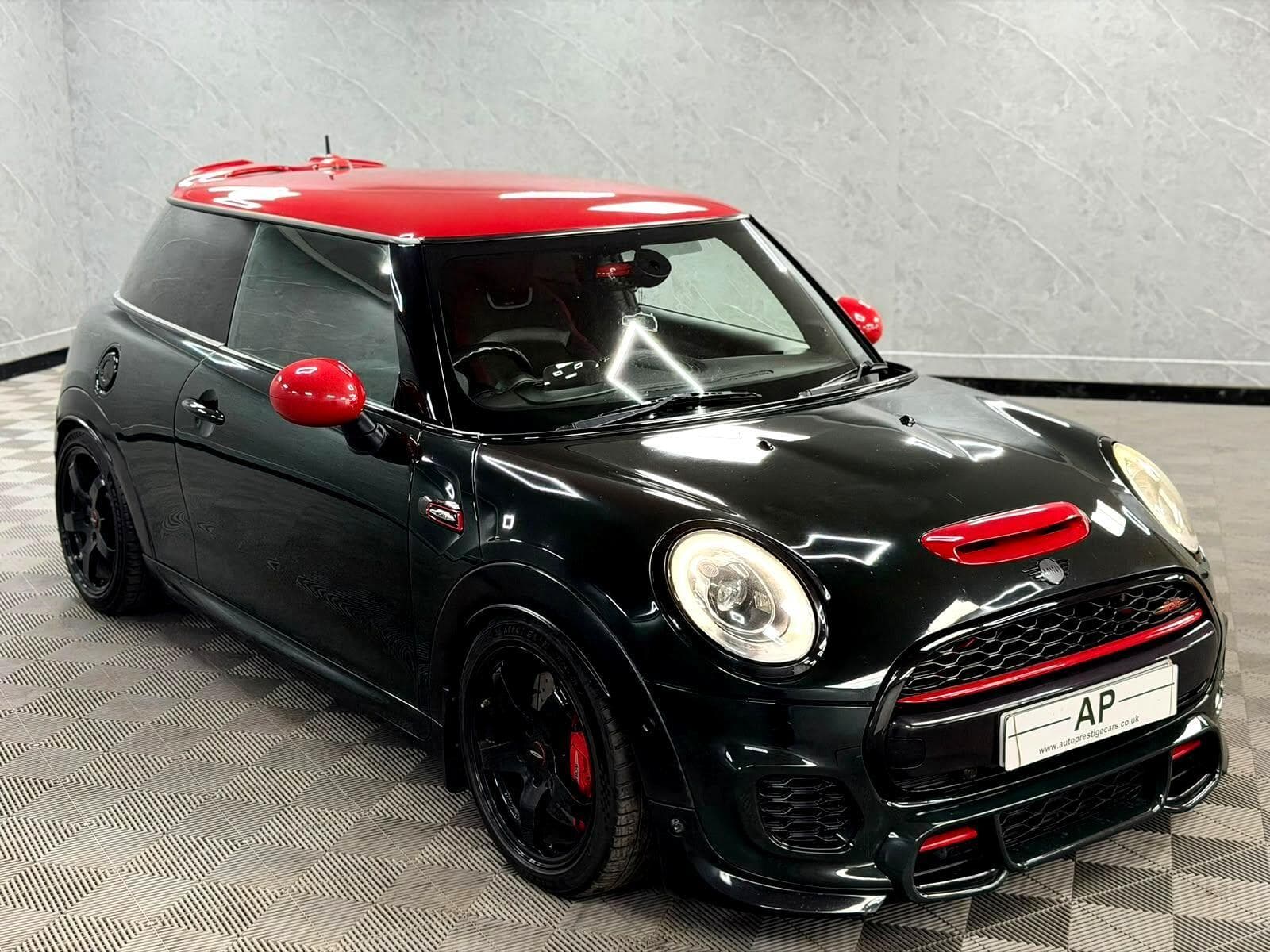 2015 MINI Hatch - Thumbnail 16
