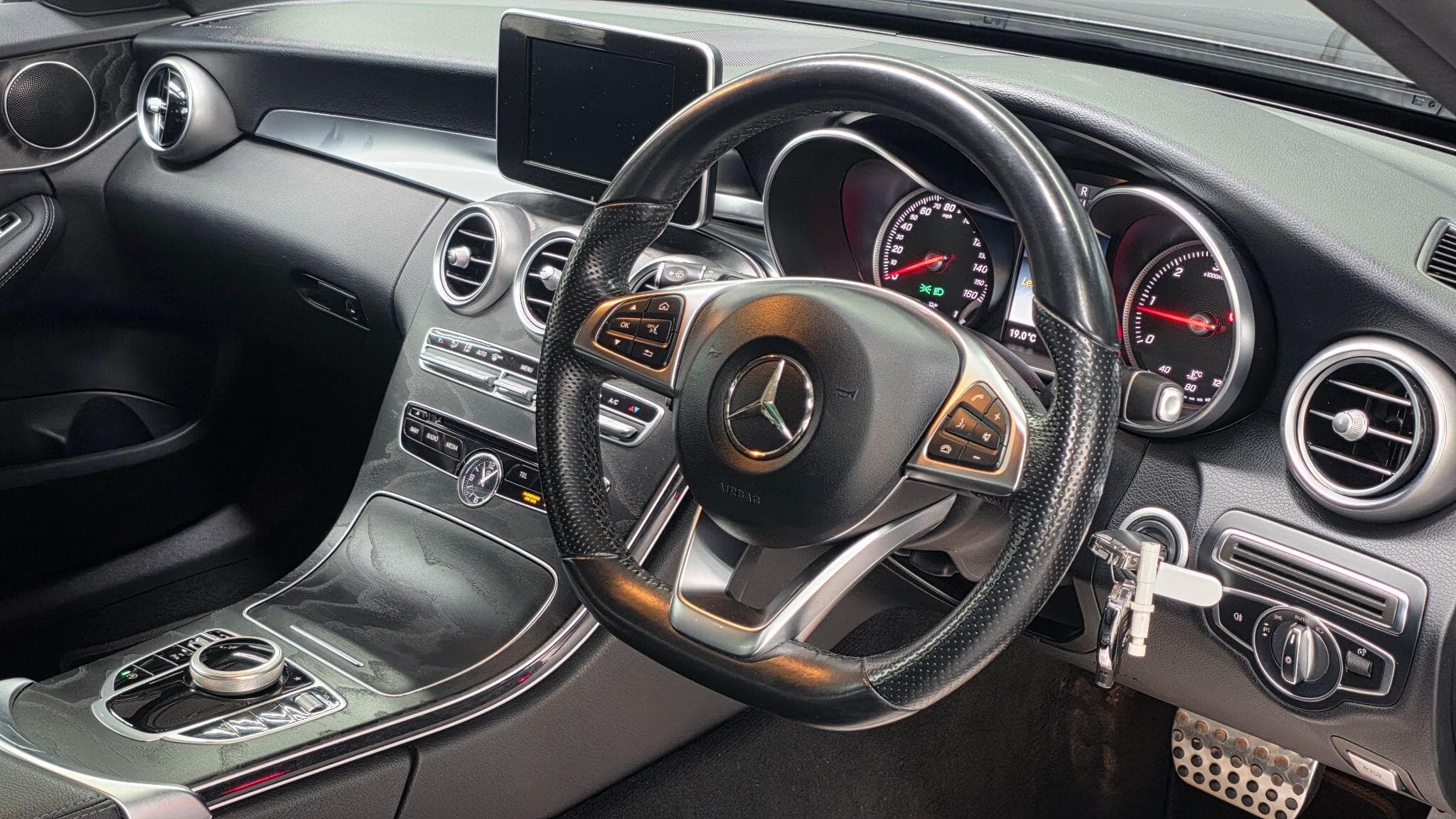 2018 Mercedes-Benz C Class - Thumbnail 17