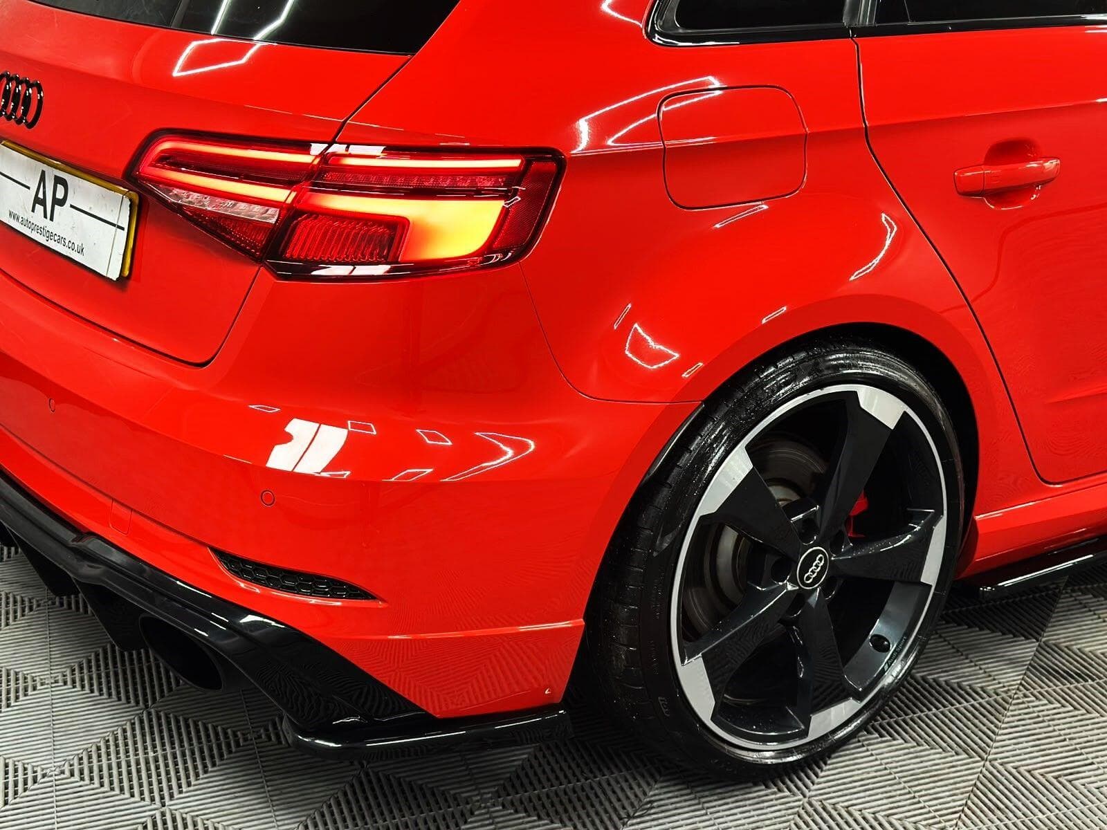 2018 Audi RS3 - Thumbnail 47