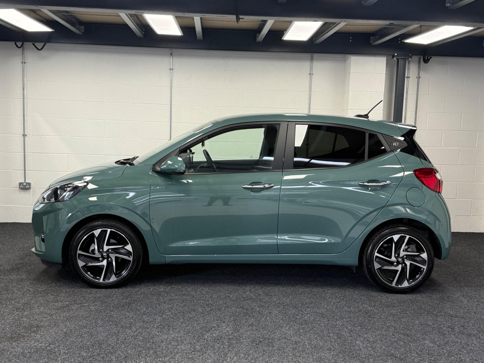 2025 Hyundai i10 - Thumbnail 5