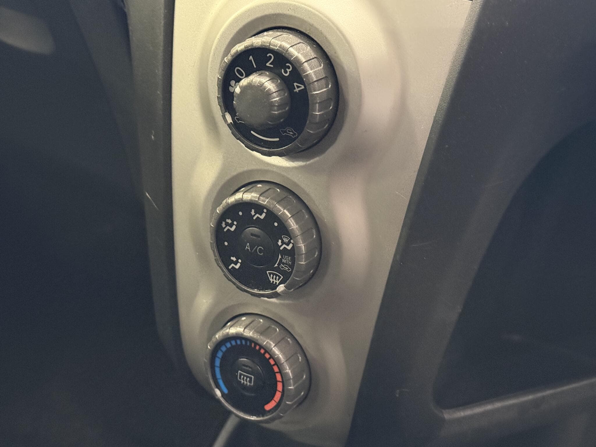 2006 Toyota Yaris - Thumbnail 26