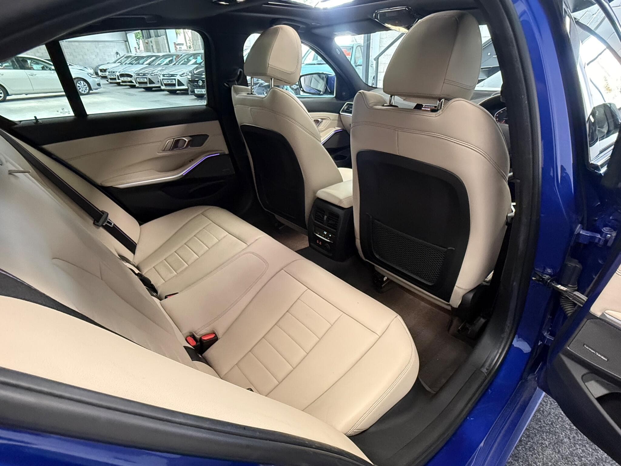2019 BMW 3 Series - Thumbnail 25