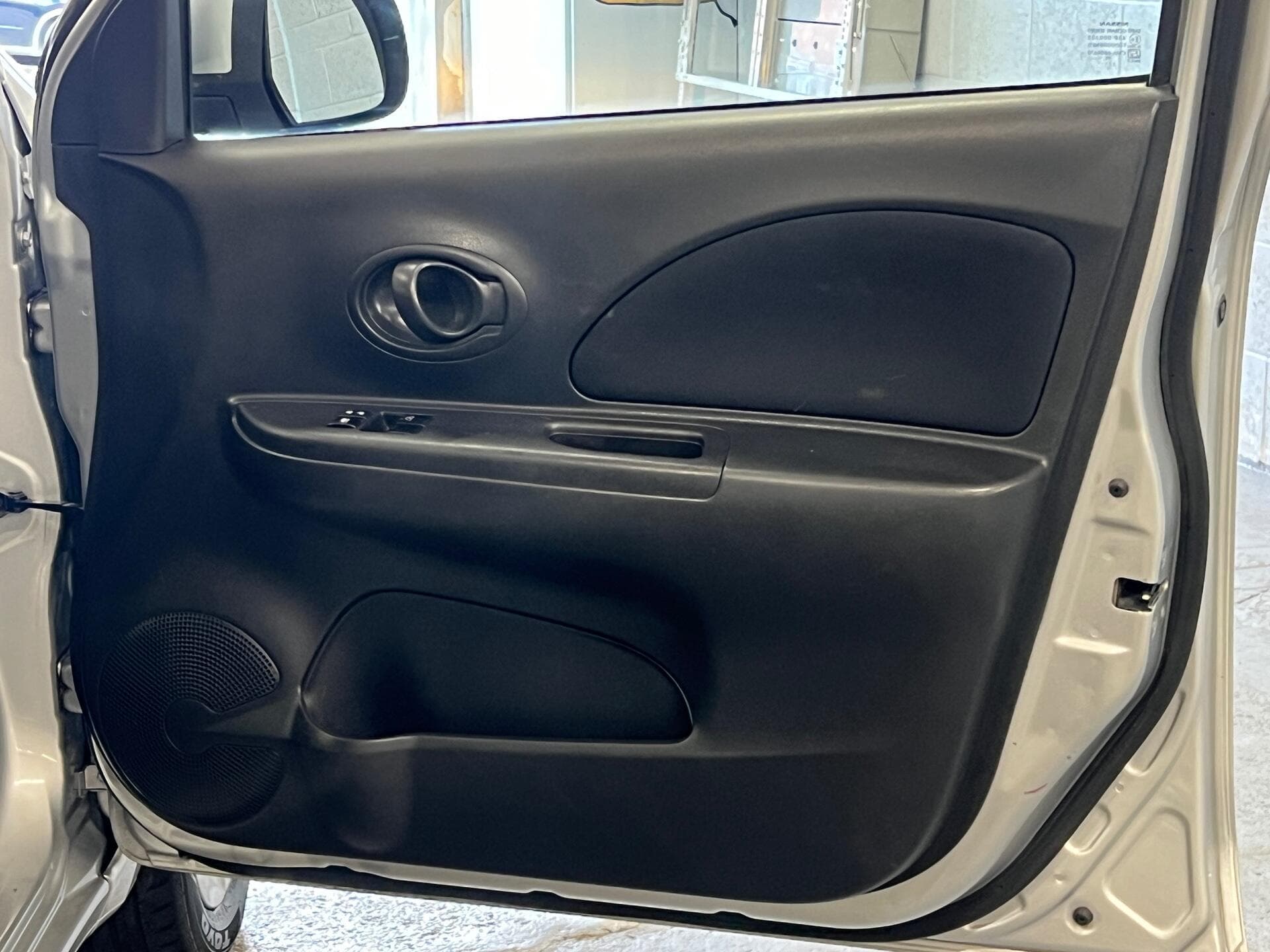 2011 Nissan Micra - Thumbnail 18