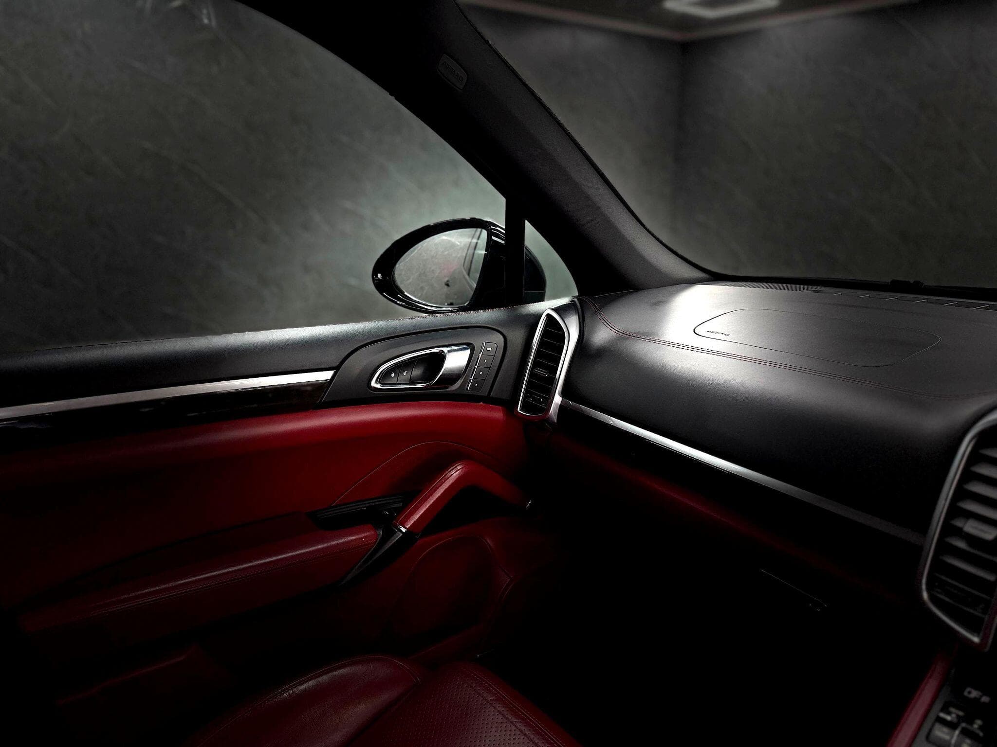 2014 Porsche Cayenne - Thumbnail 30