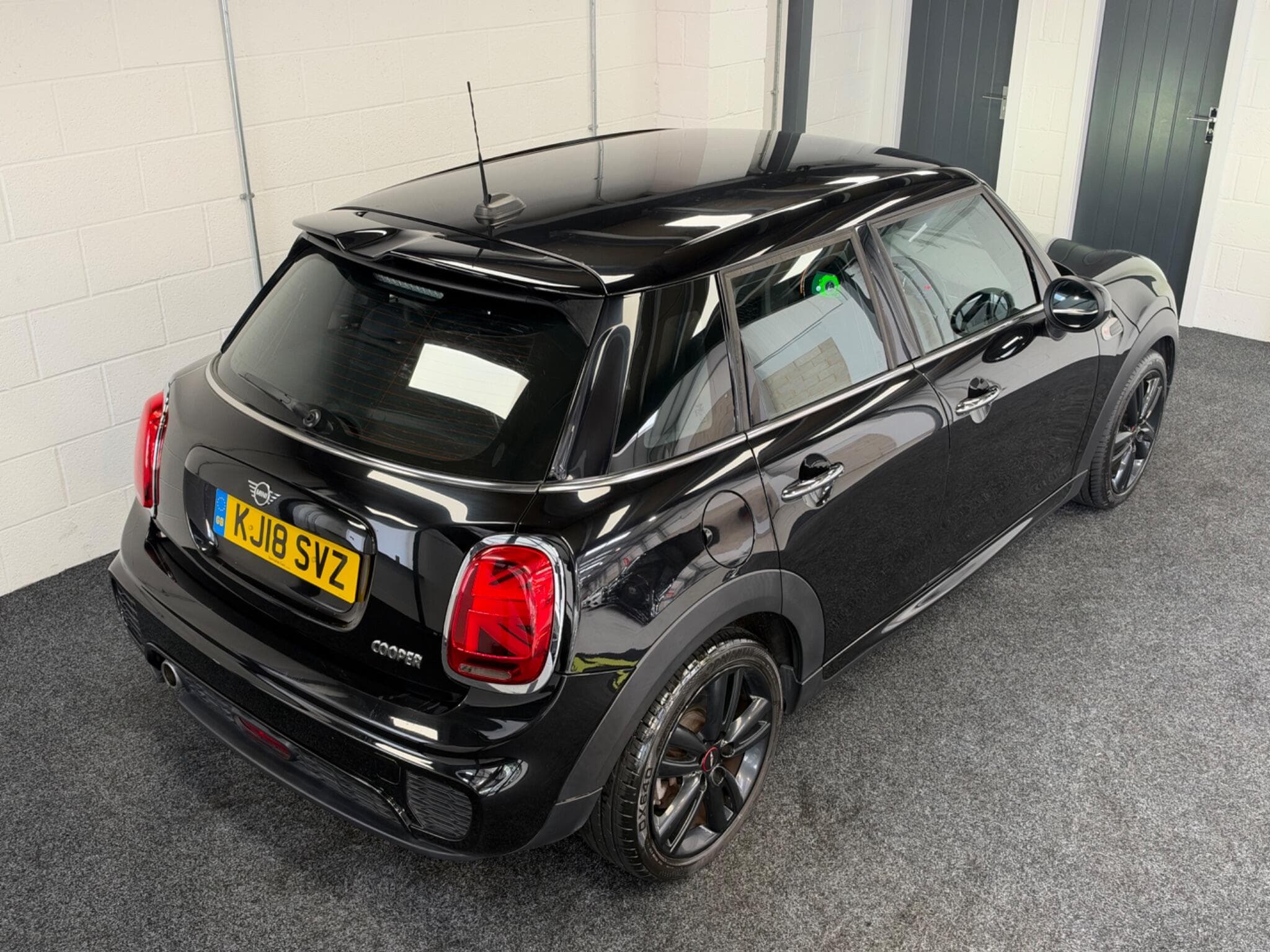 2018 MINI Hatch - Thumbnail 14