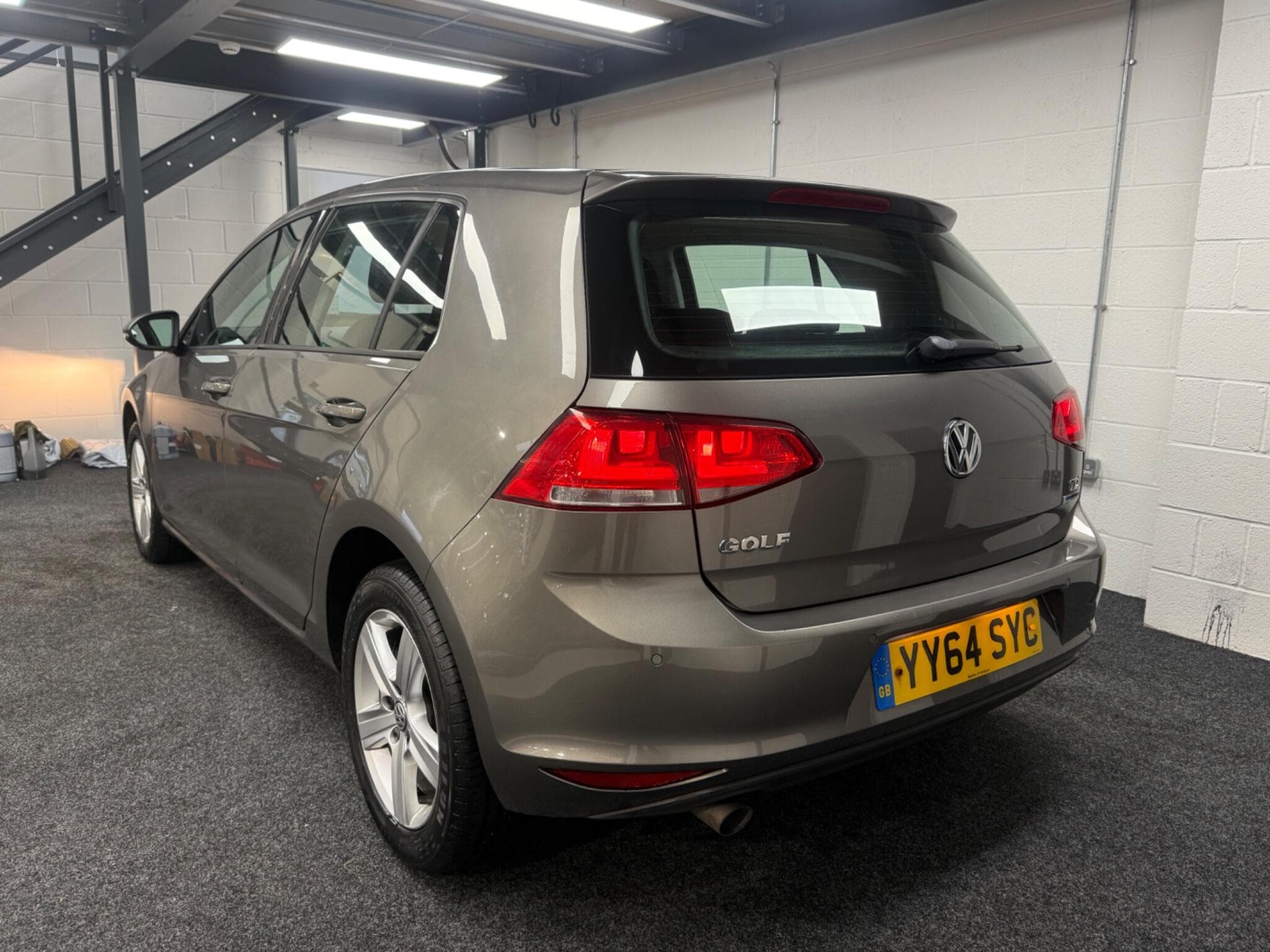 2014 Volkswagen Golf - Image 4