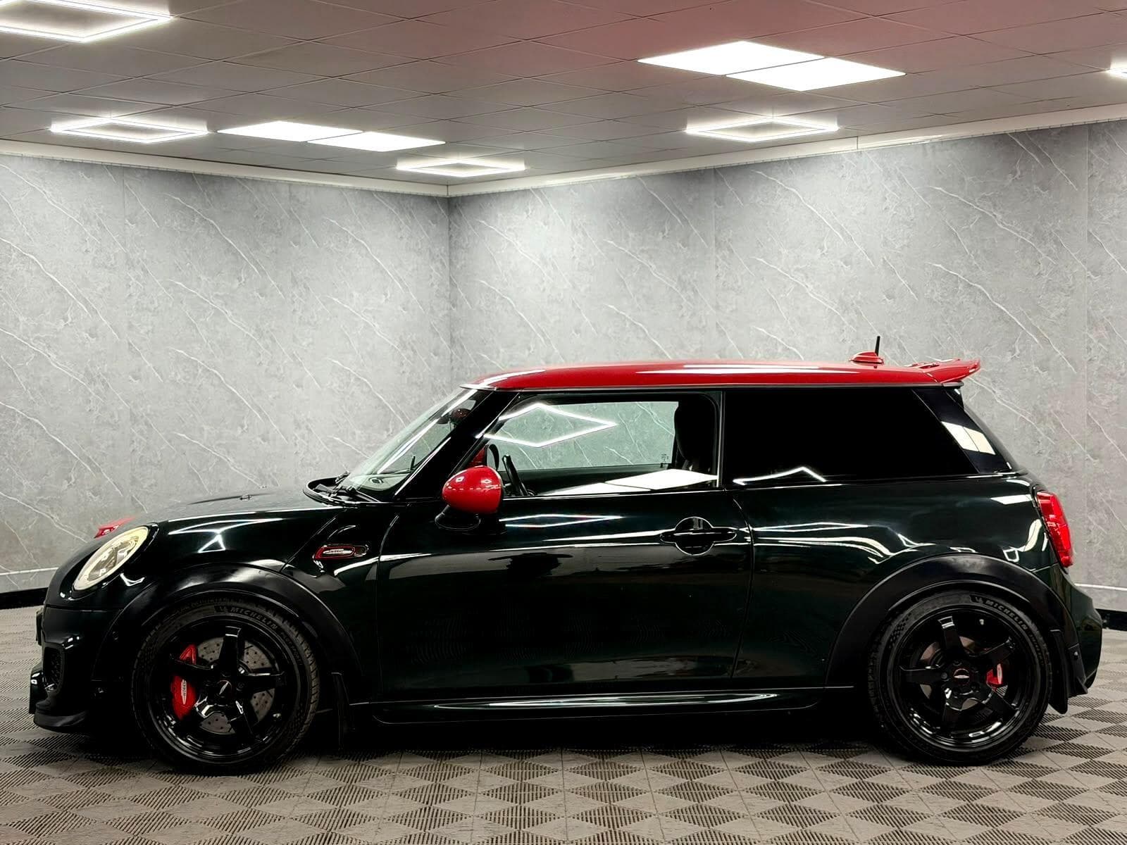 2015 MINI Hatch - Thumbnail 27
