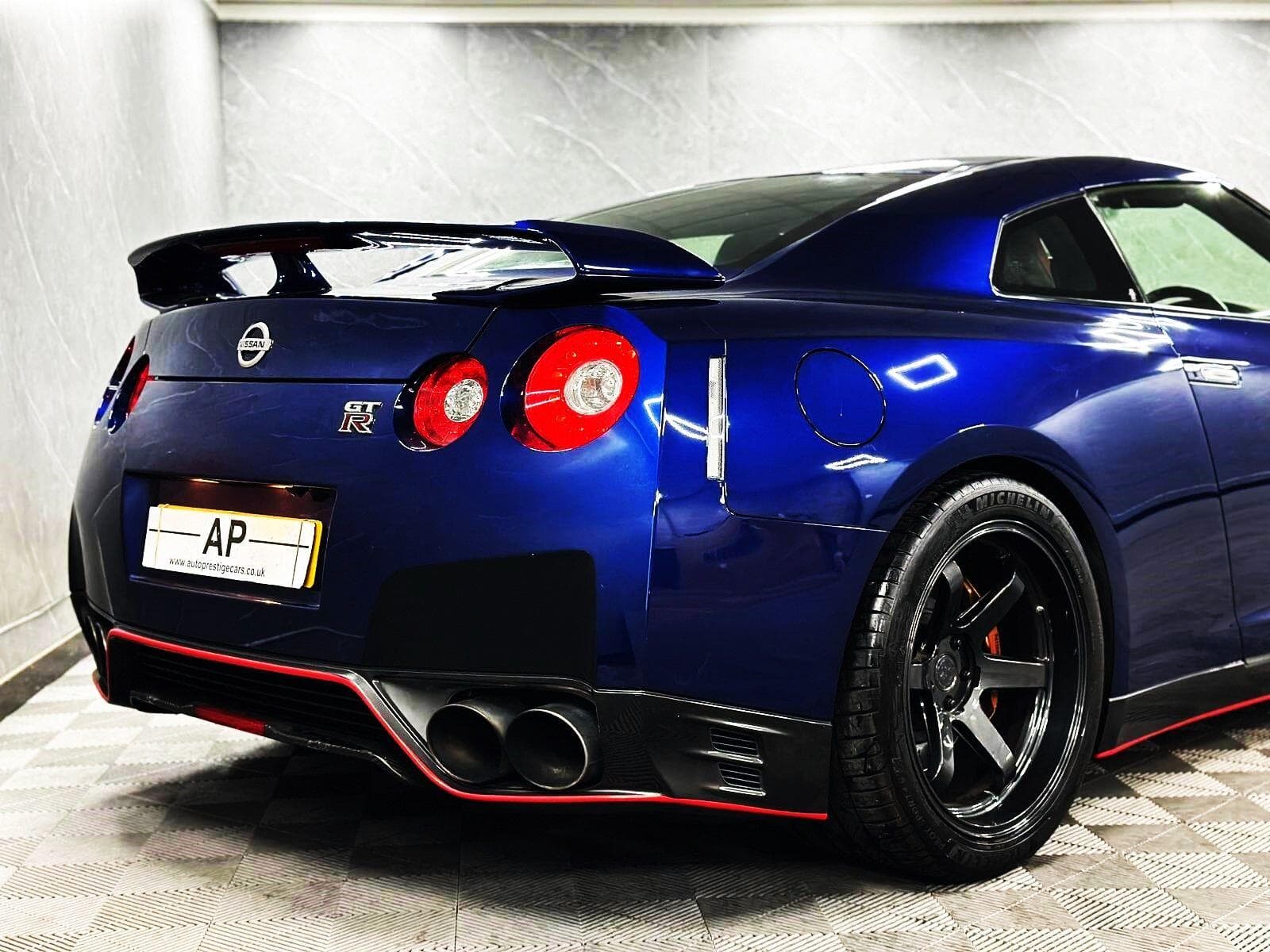 2012 Nissan GT-R - Thumbnail 39