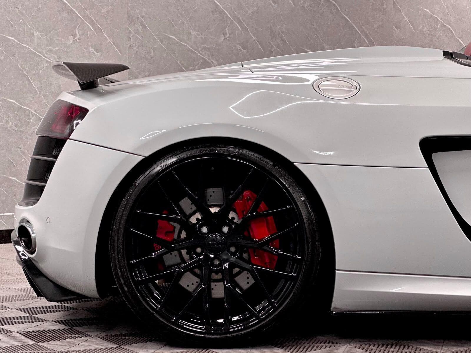 2010 Audi R8 - Thumbnail 52
