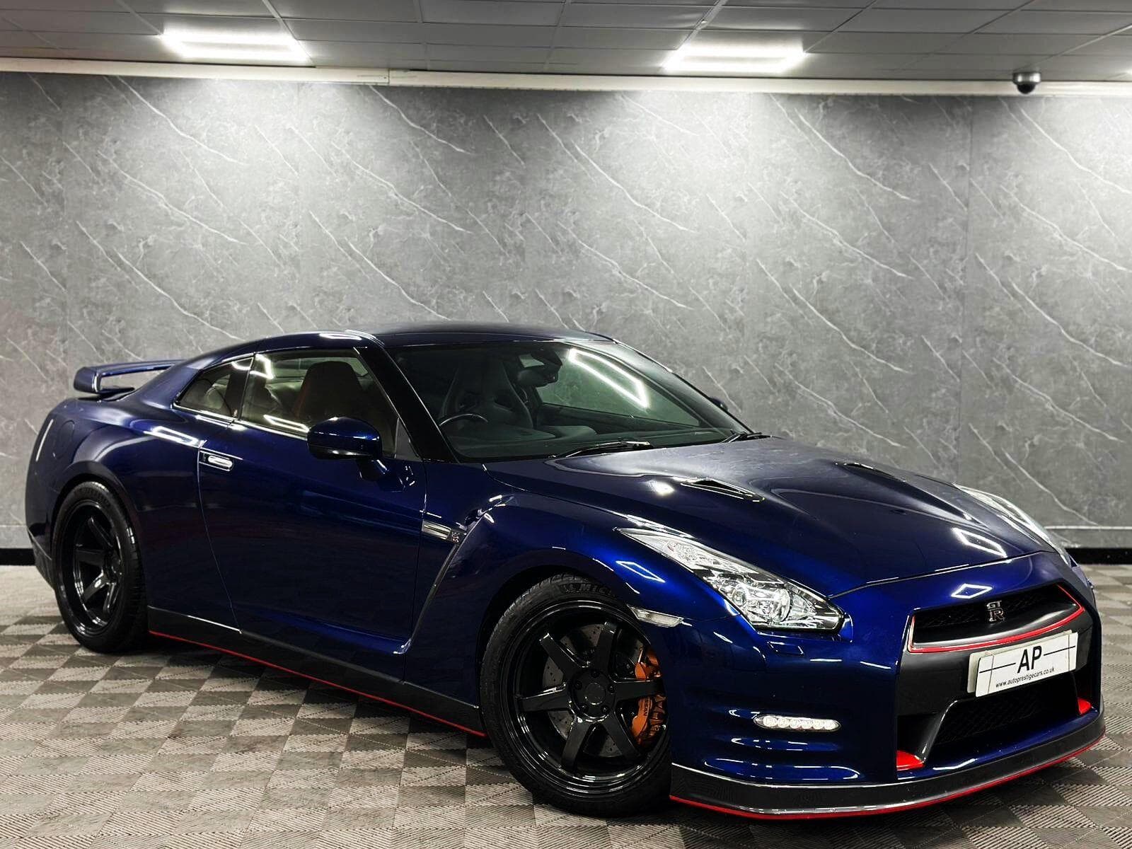 2012 Nissan GT-R - Thumbnail 23