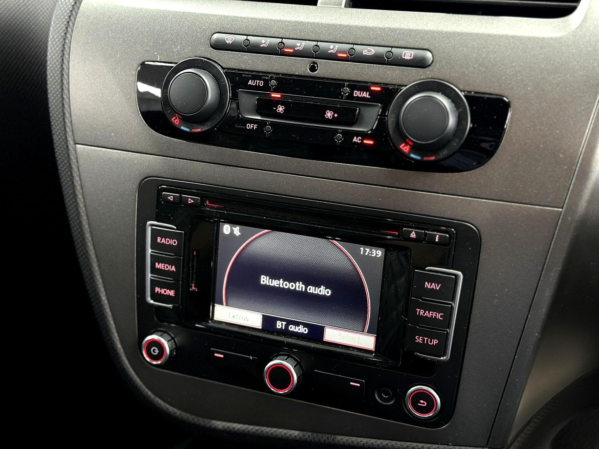 2011 SEAT Leon - Thumbnail 37
