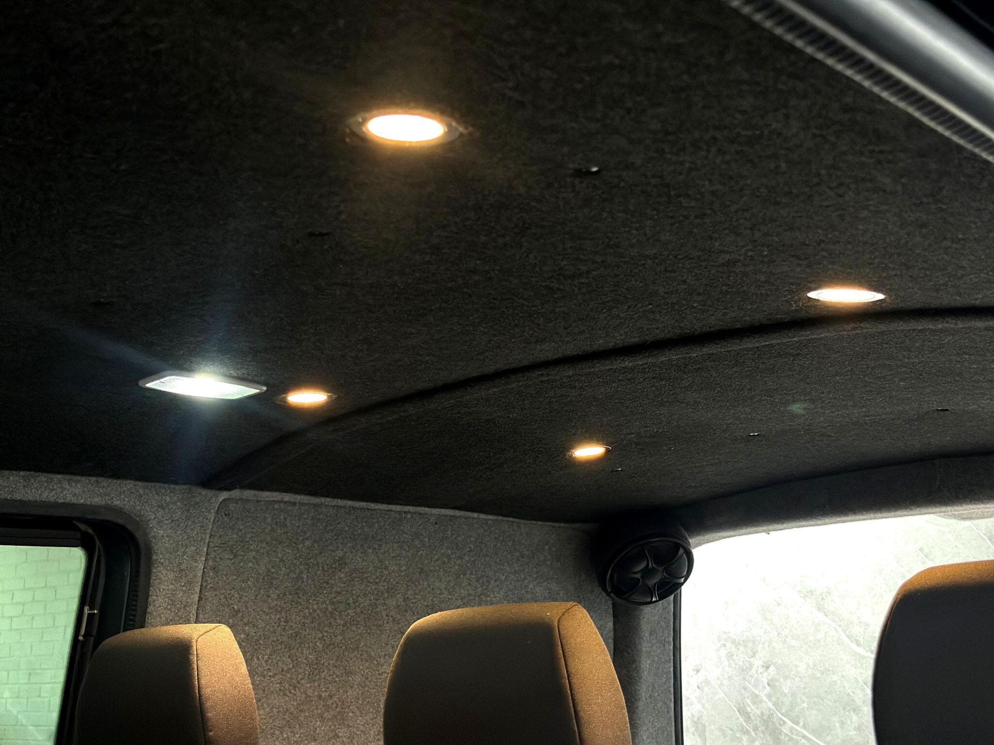 2018 Volkswagen Transporter - Thumbnail 42