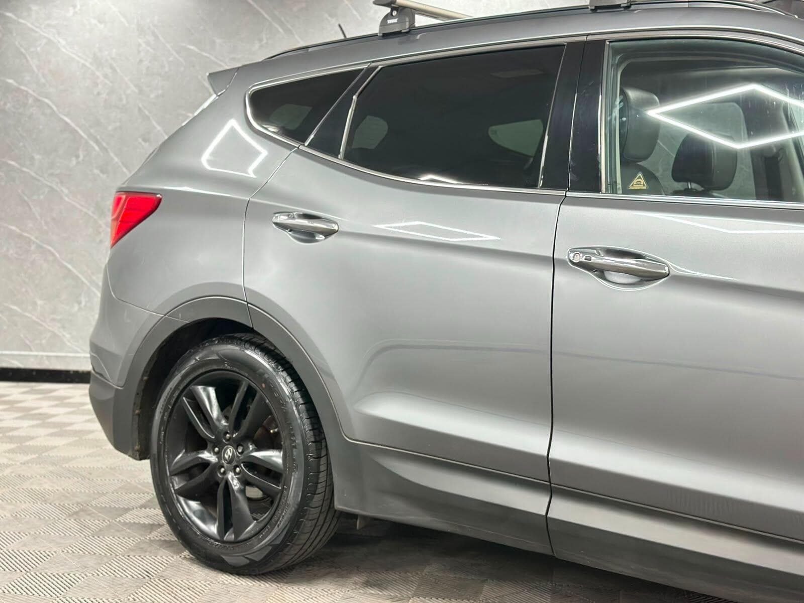 2013 Hyundai Santa Fe - Thumbnail 21