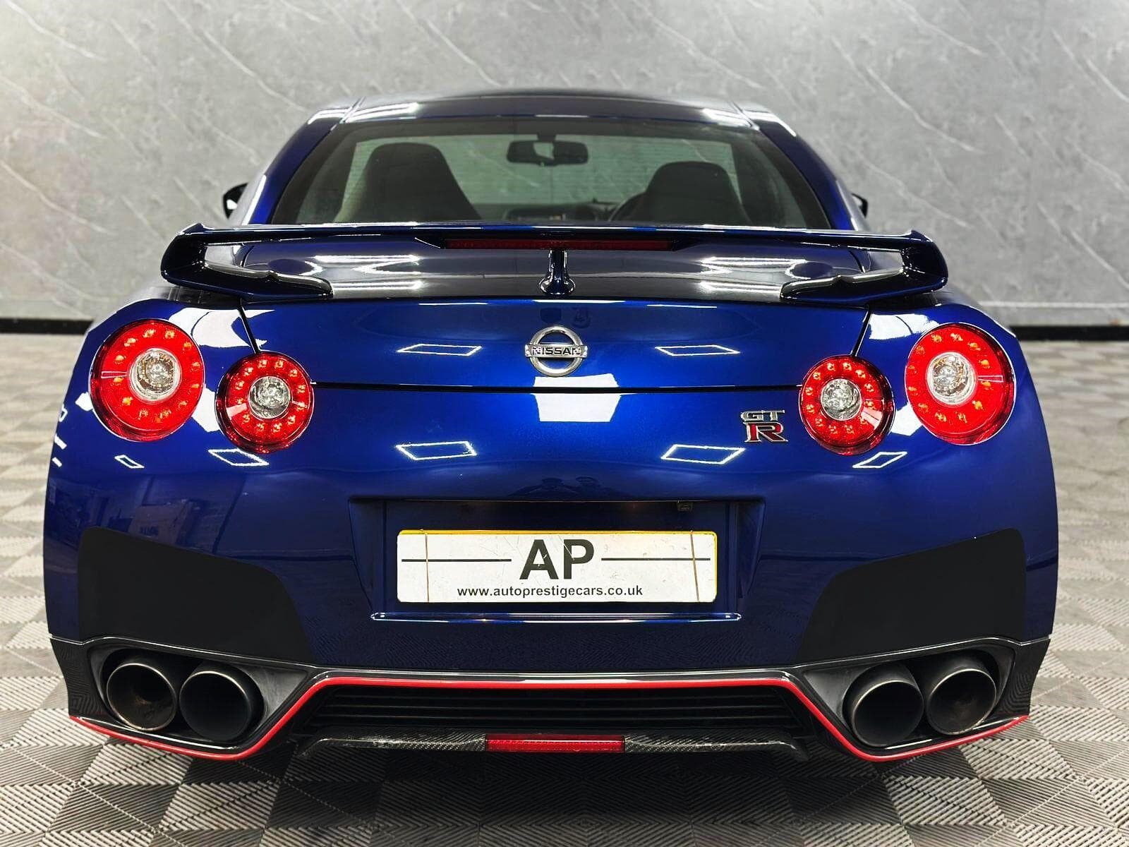 2012 Nissan GT-R - Thumbnail 57