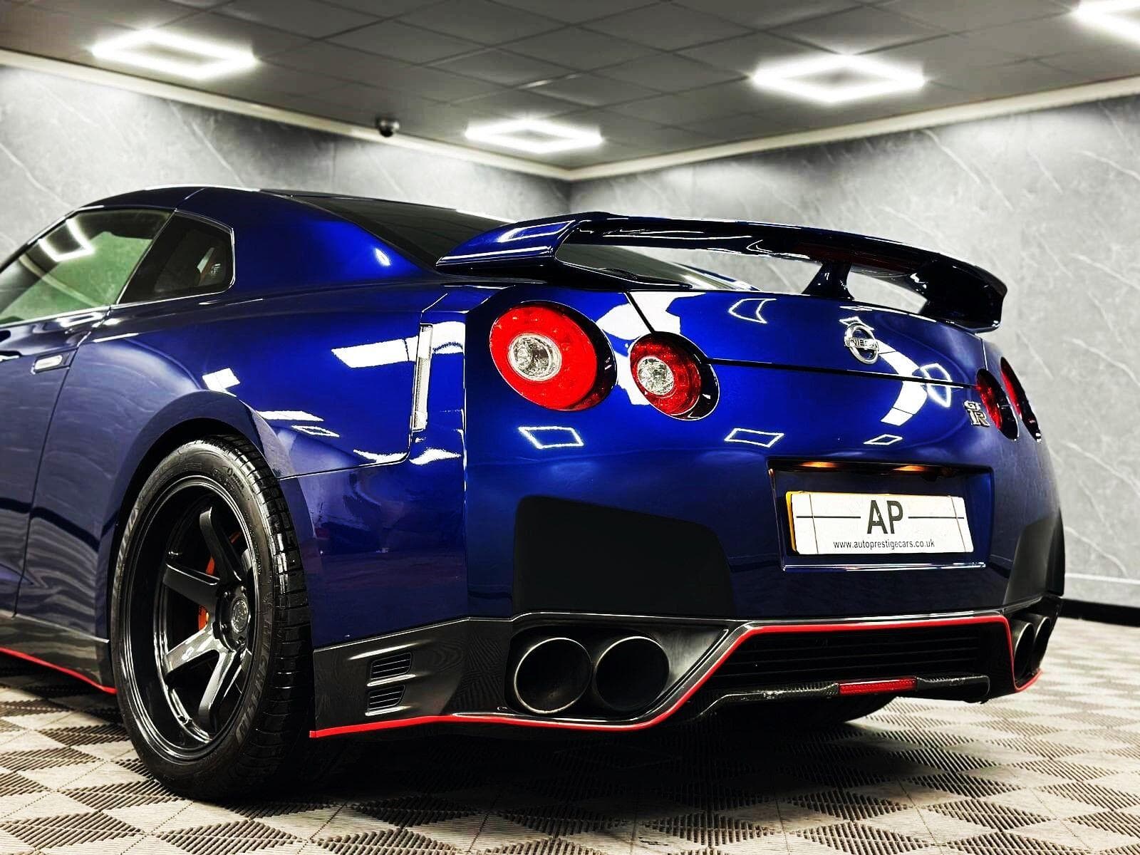 2012 Nissan GT-R - Thumbnail 41