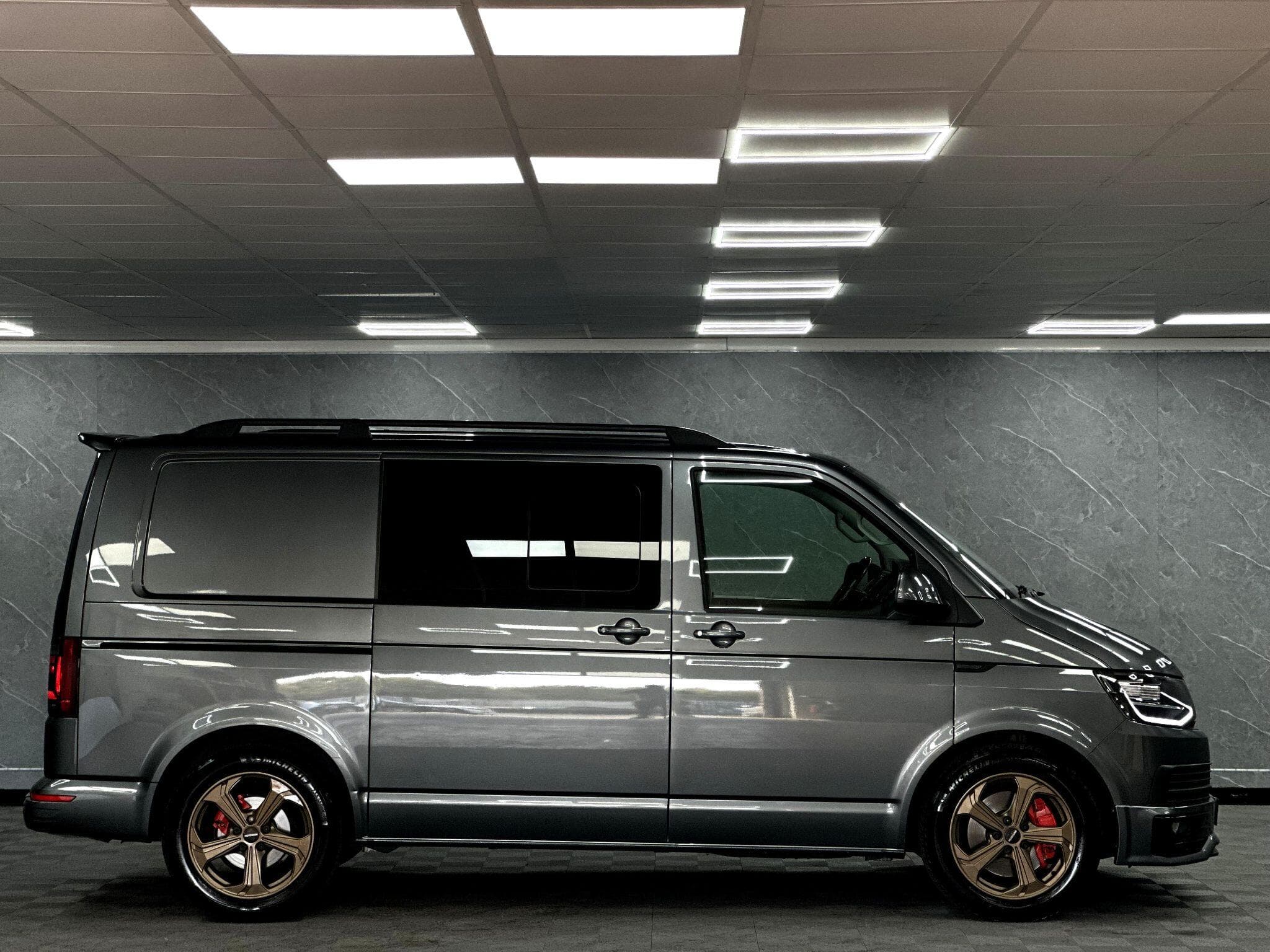 2018 Volkswagen Transporter - Thumbnail 21