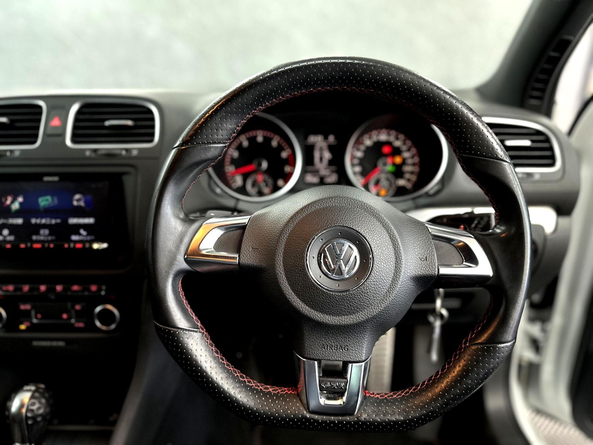 2011 Volkswagen Golf - Thumbnail 34