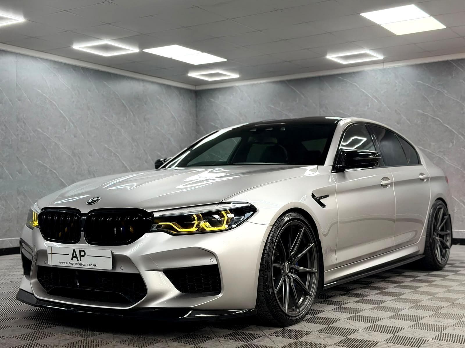 2019 BMW M5 - Thumbnail 19