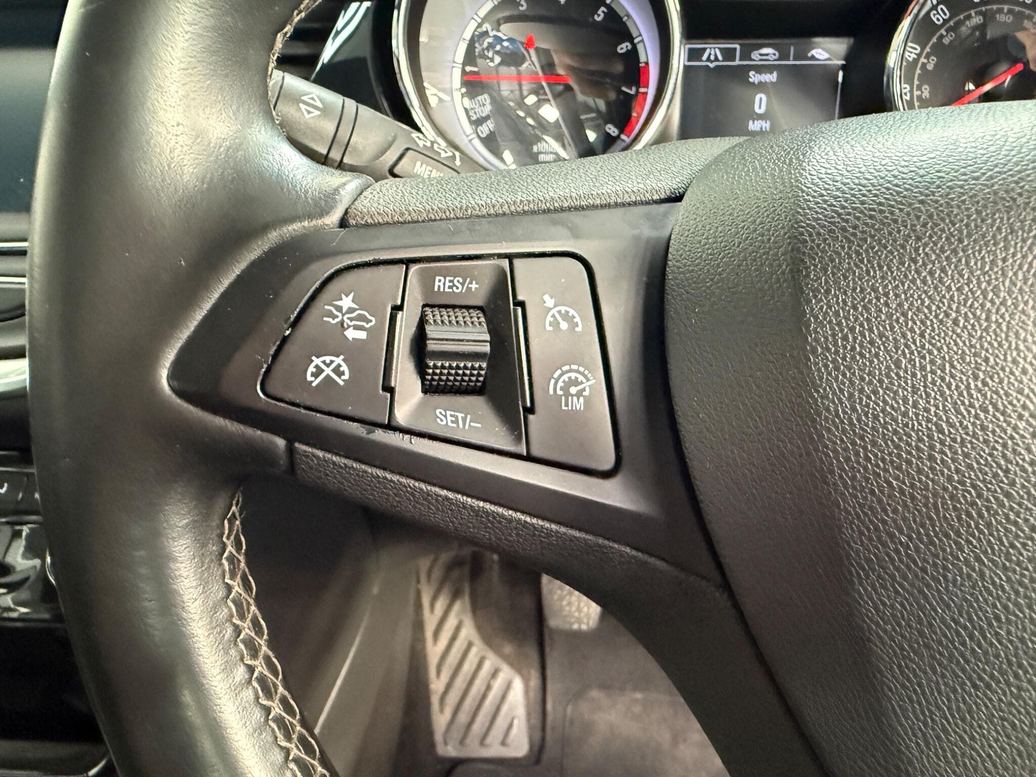 2016 Vauxhall Astra - Thumbnail 20