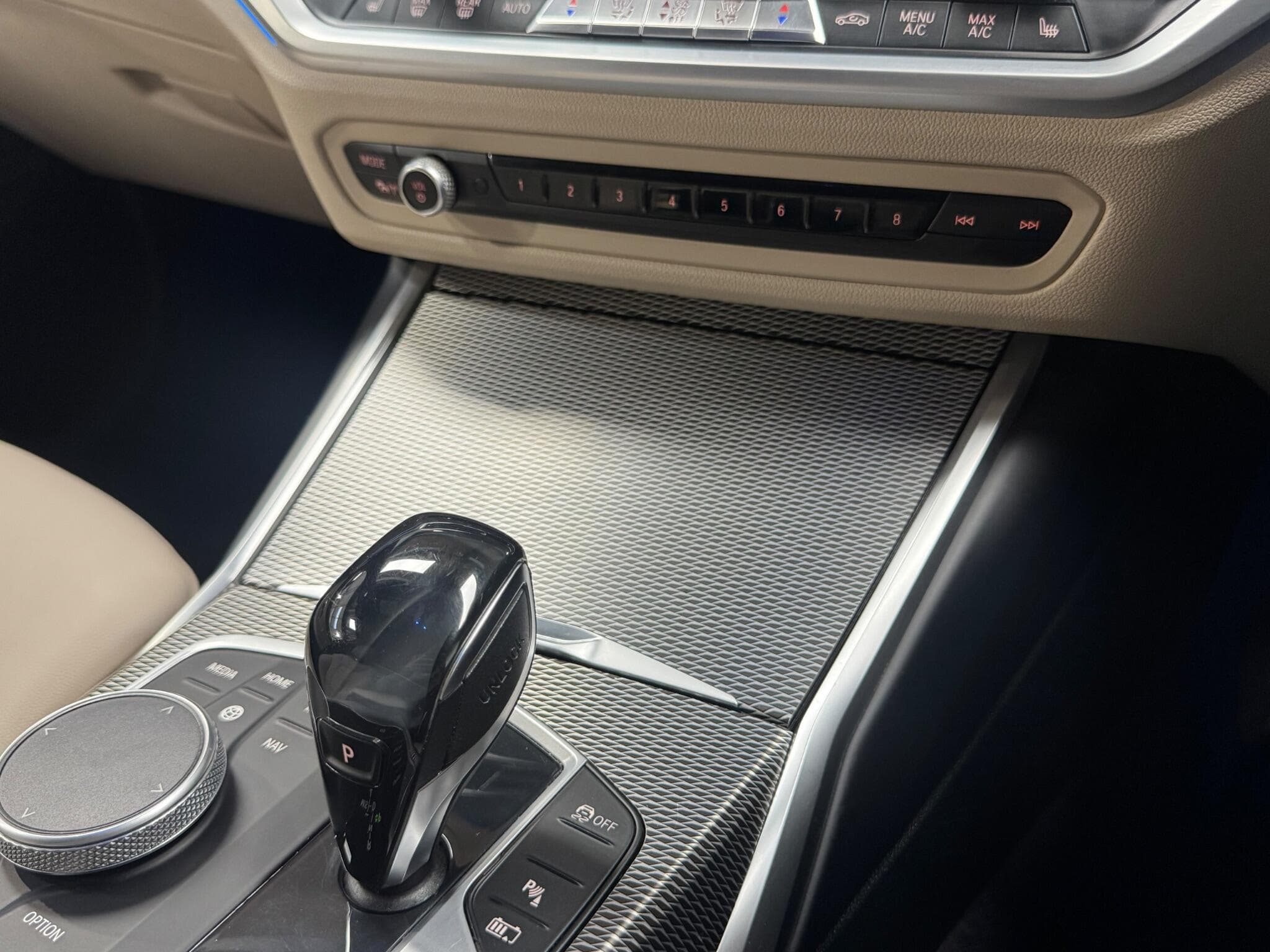 2020 BMW 3 Series - Thumbnail 18