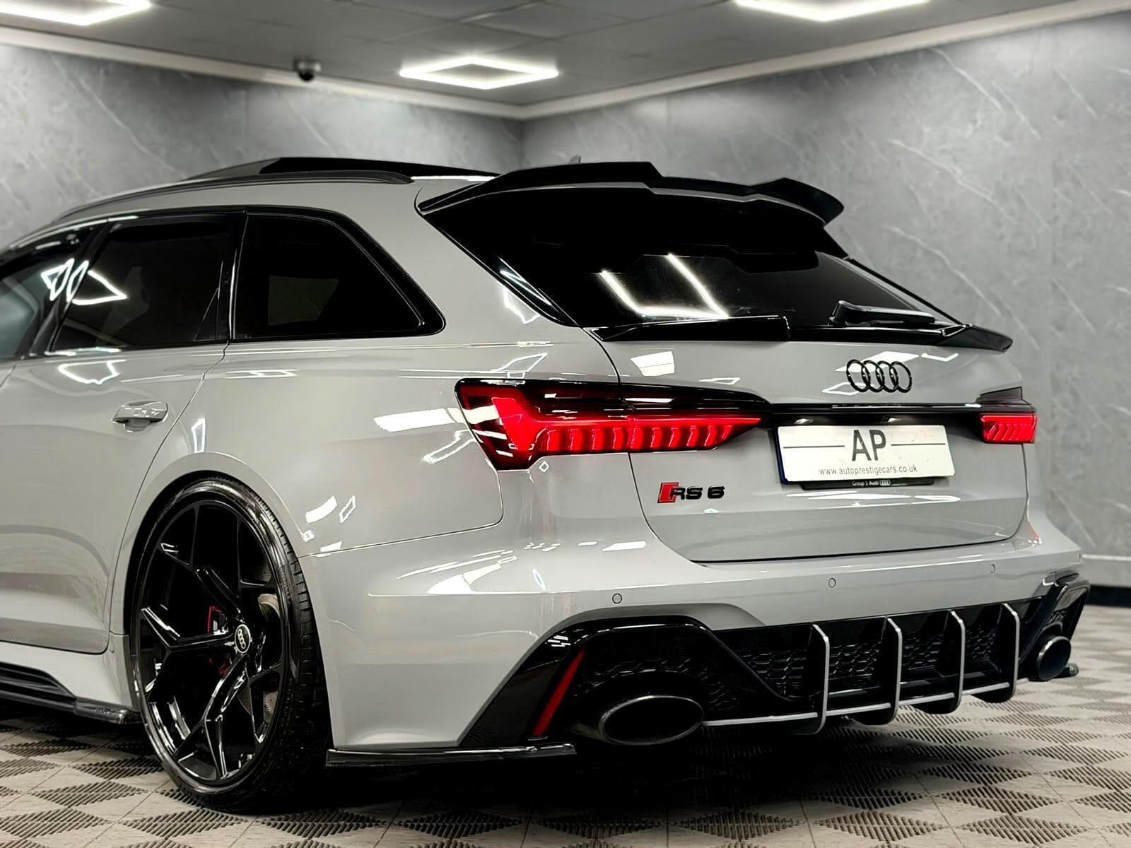 2020 Audi RS6 Avant - Thumbnail 35