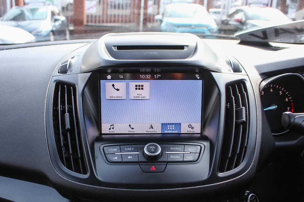 2019 Ford Kuga - Thumbnail 35