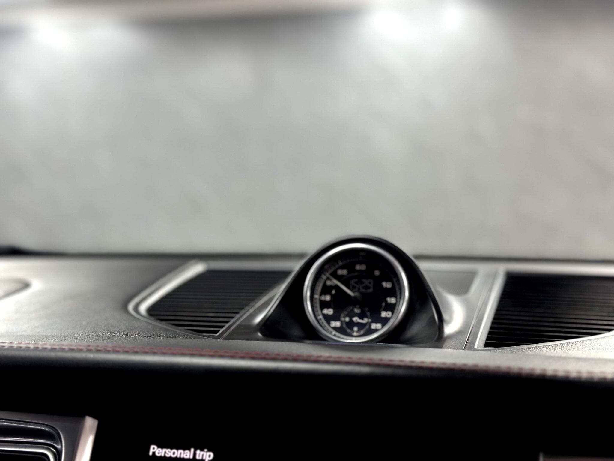 2016 Porsche Macan - Thumbnail 37