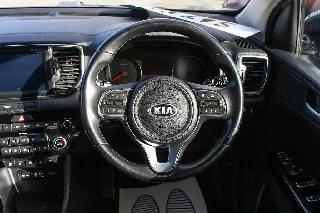 2016 Kia Sportage - Thumbnail 23