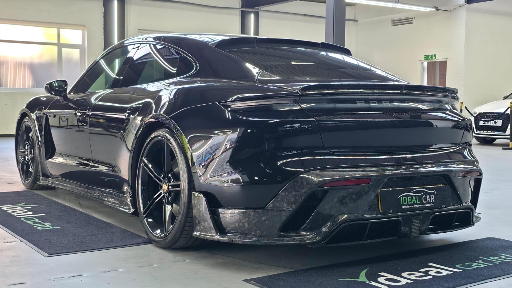 2020 Porsche Taycan - Image 3