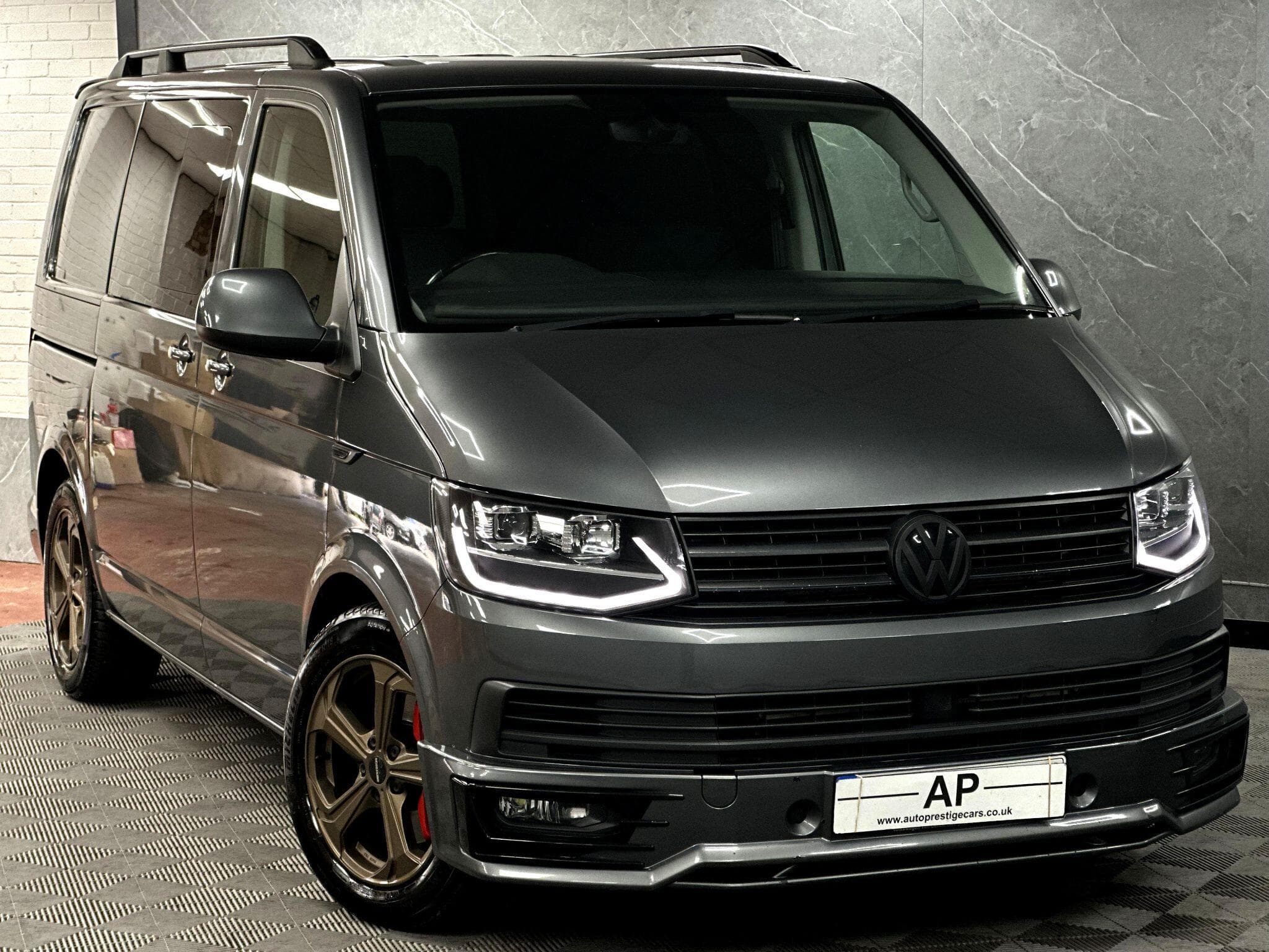 2018 Volkswagen Transporter - Thumbnail 29