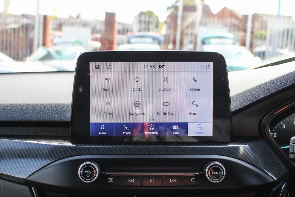 2019 Ford Focus - Thumbnail 40