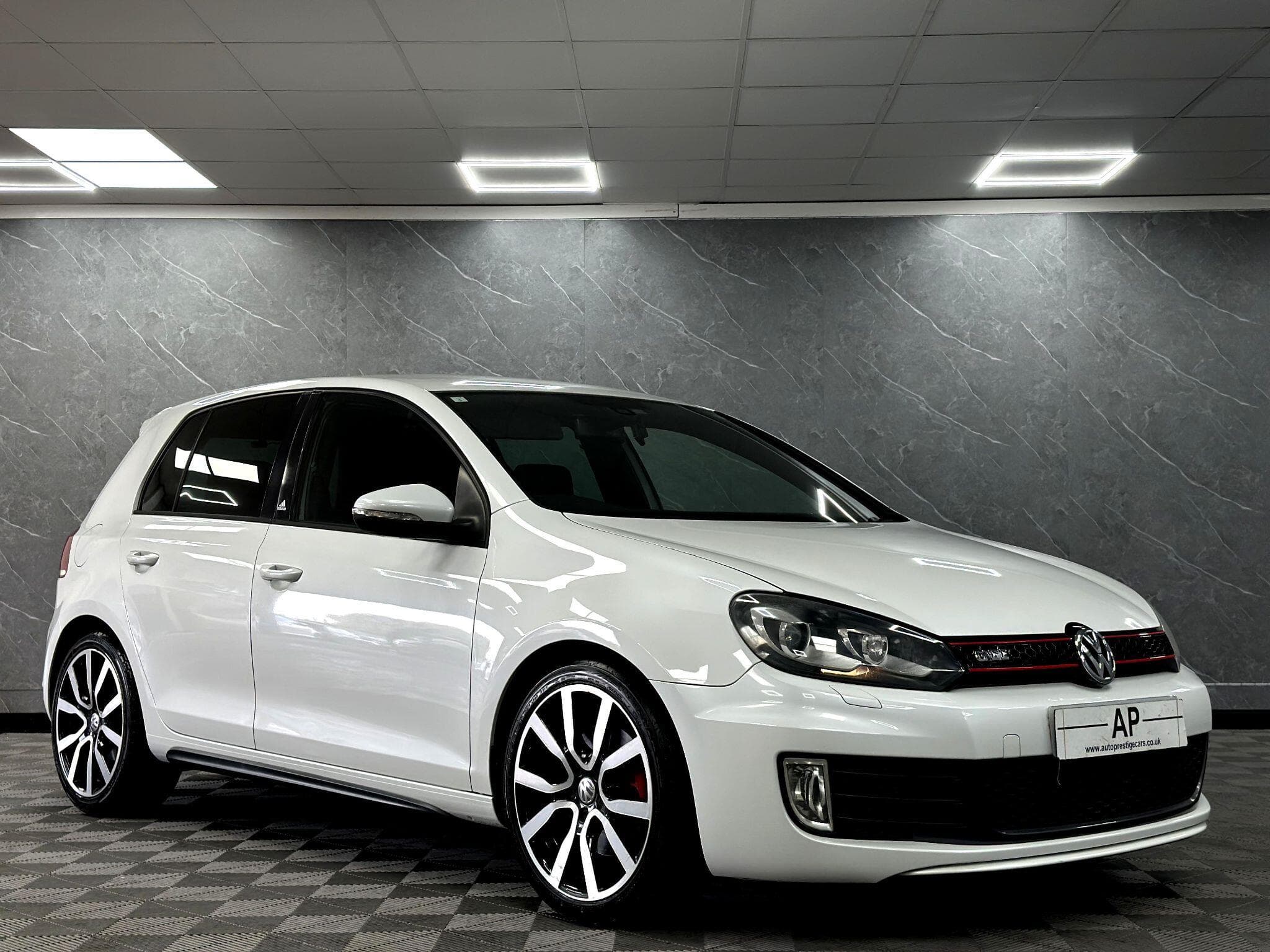 2011 Volkswagen Golf - Thumbnail 31