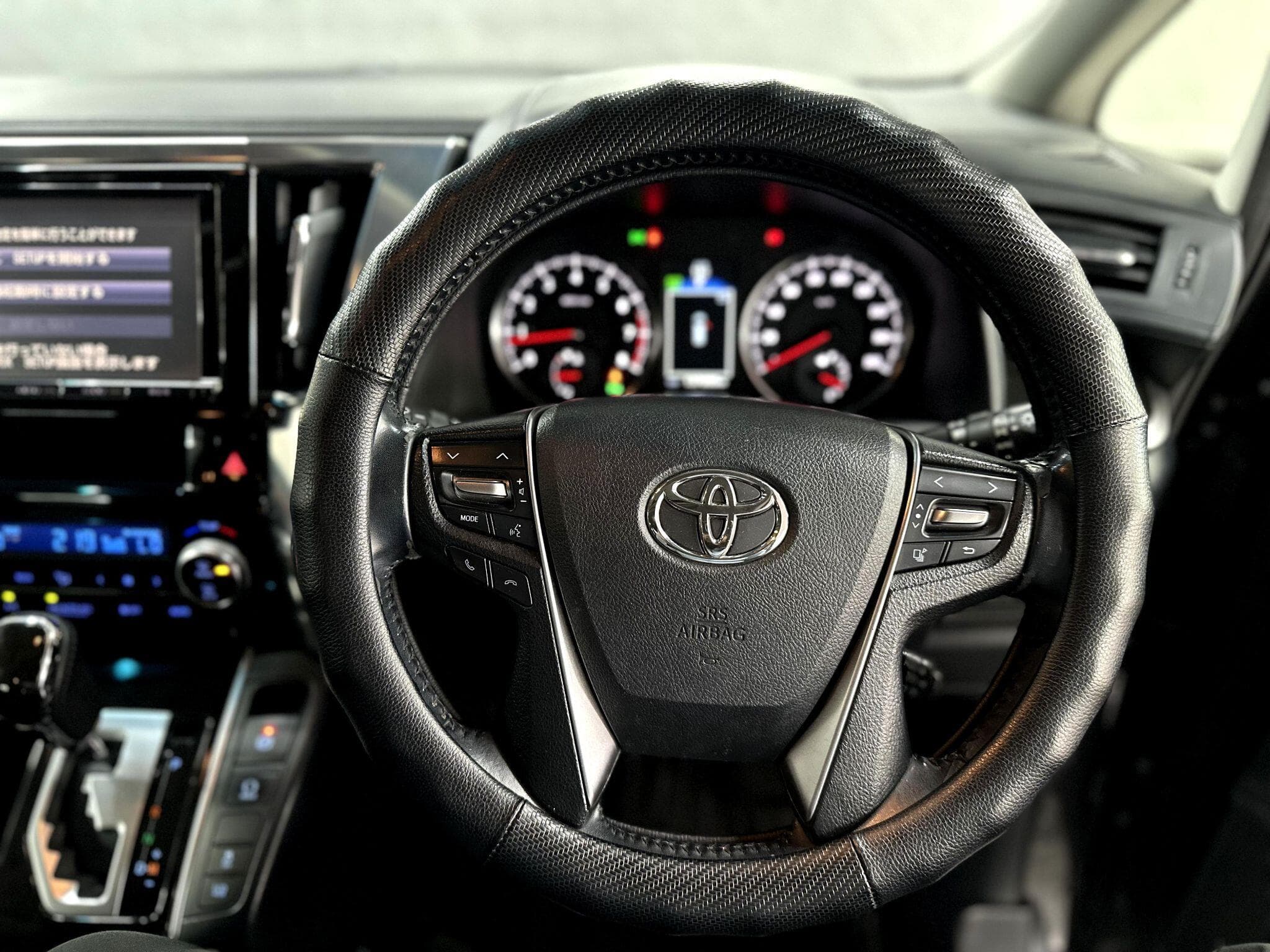 2015 Toyota Vellfire - Thumbnail 31