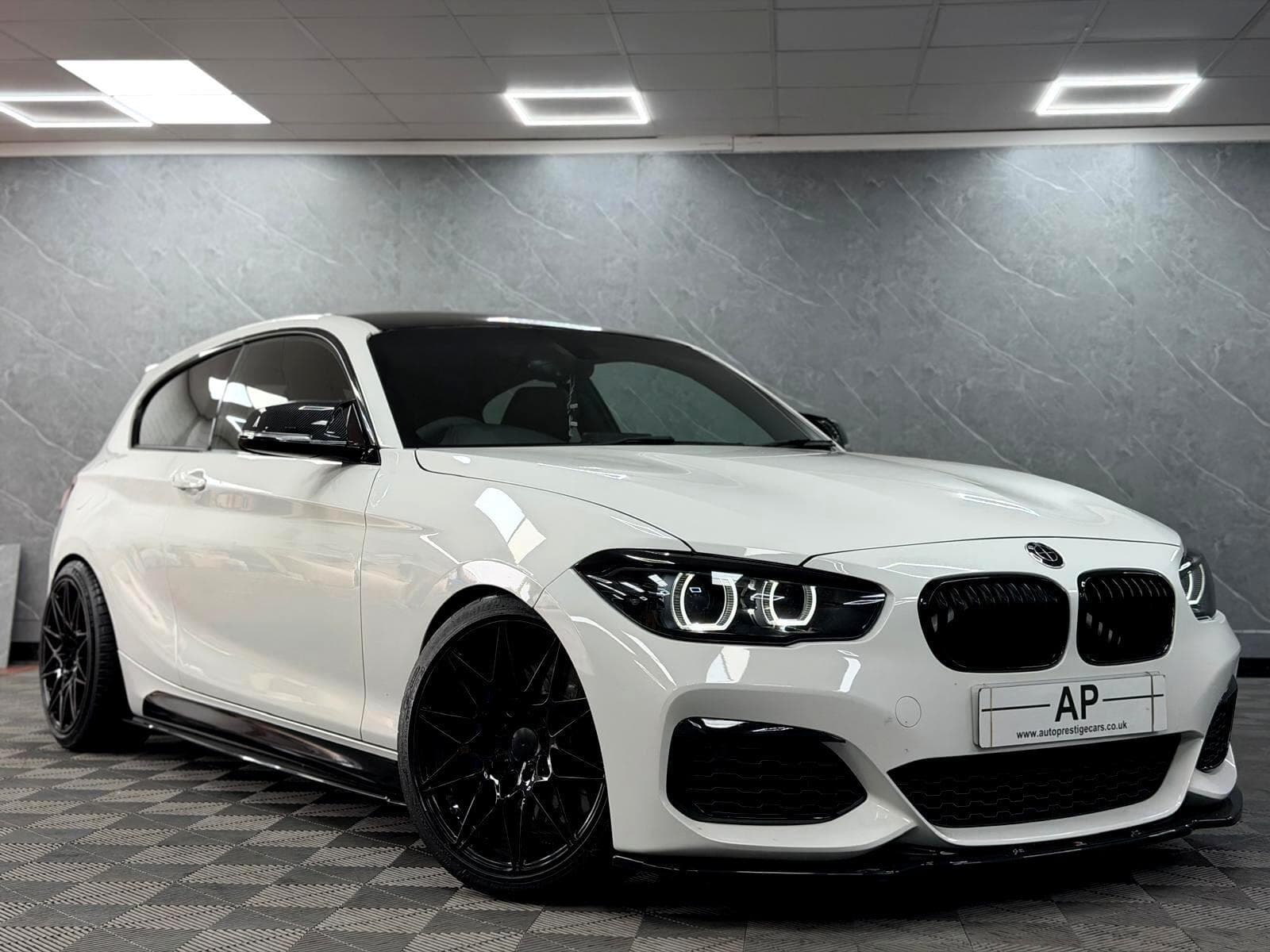 2018 BMW 1 Series - Thumbnail 9