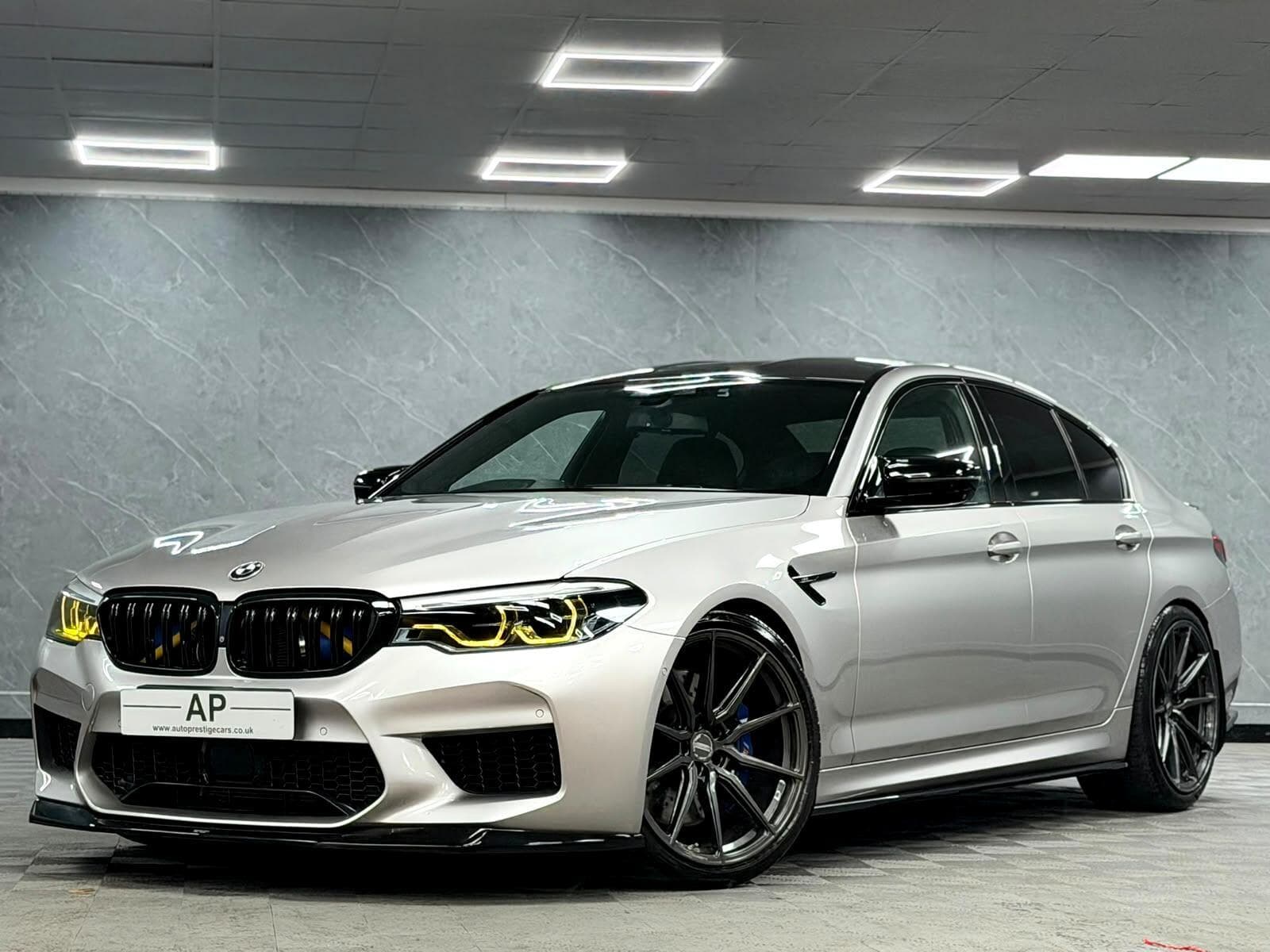 2019 BMW M5 - Image 4