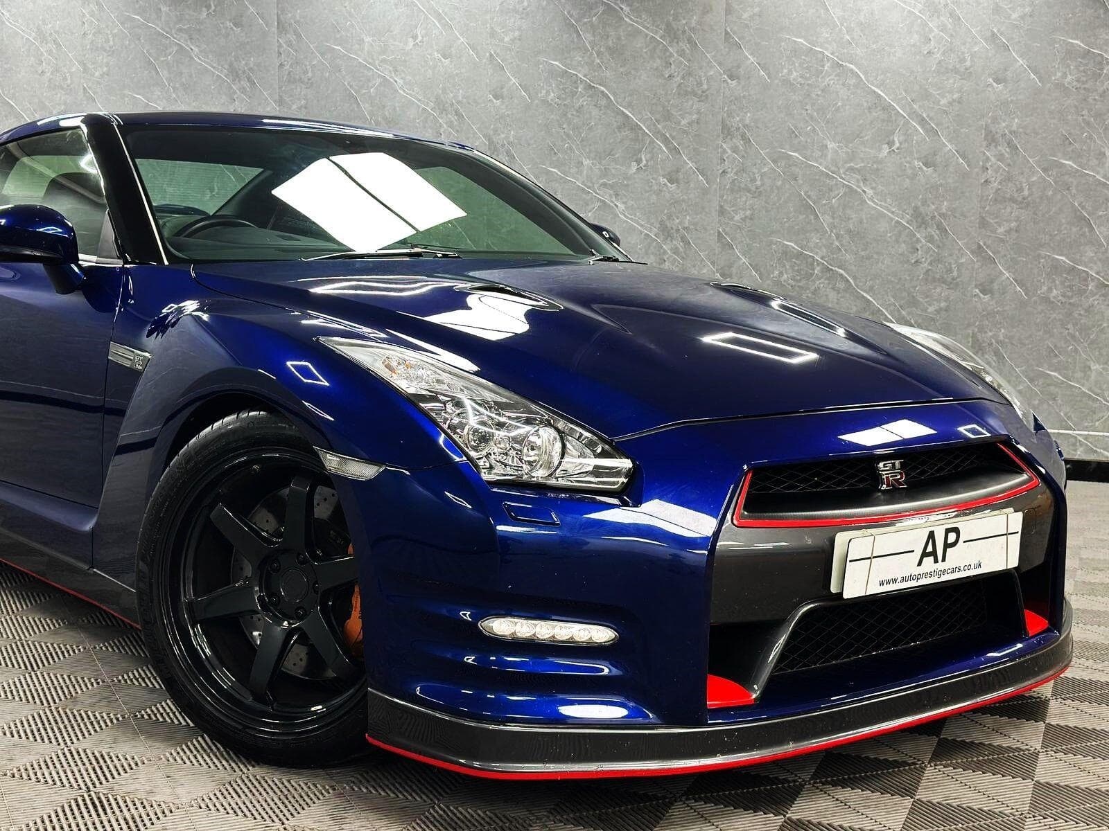 2012 Nissan GT-R - Thumbnail 6