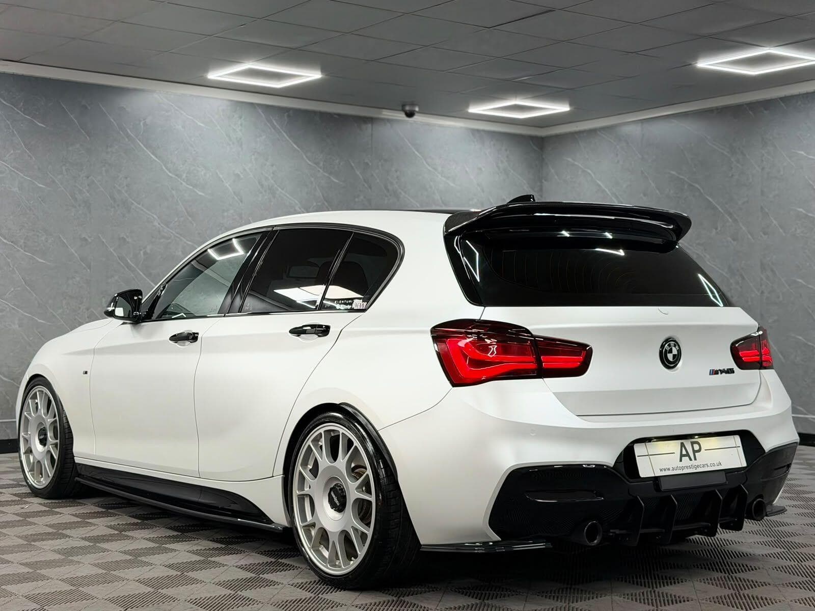 2017 BMW 1 Series - Thumbnail 33