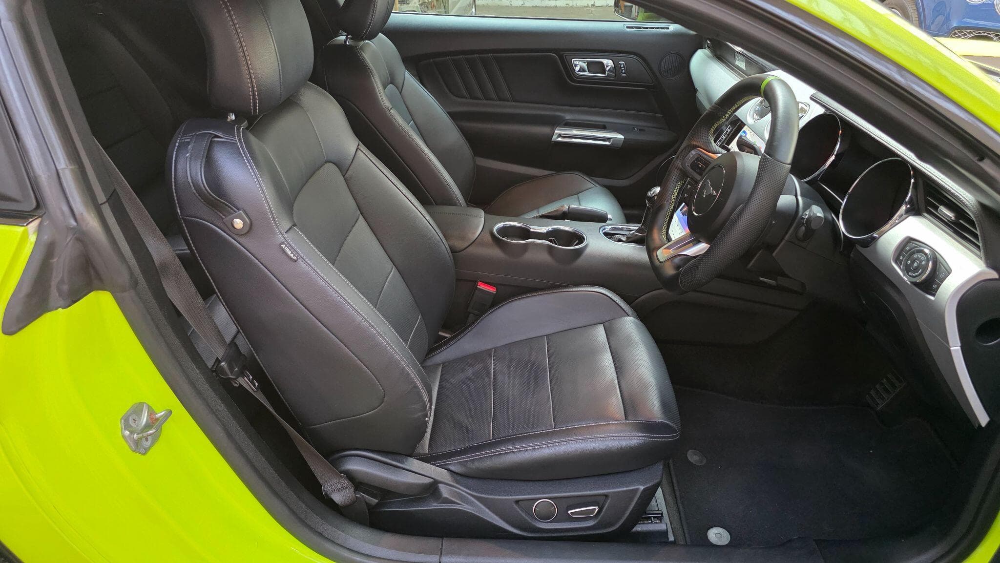 2016 Ford Mustang - Thumbnail 25